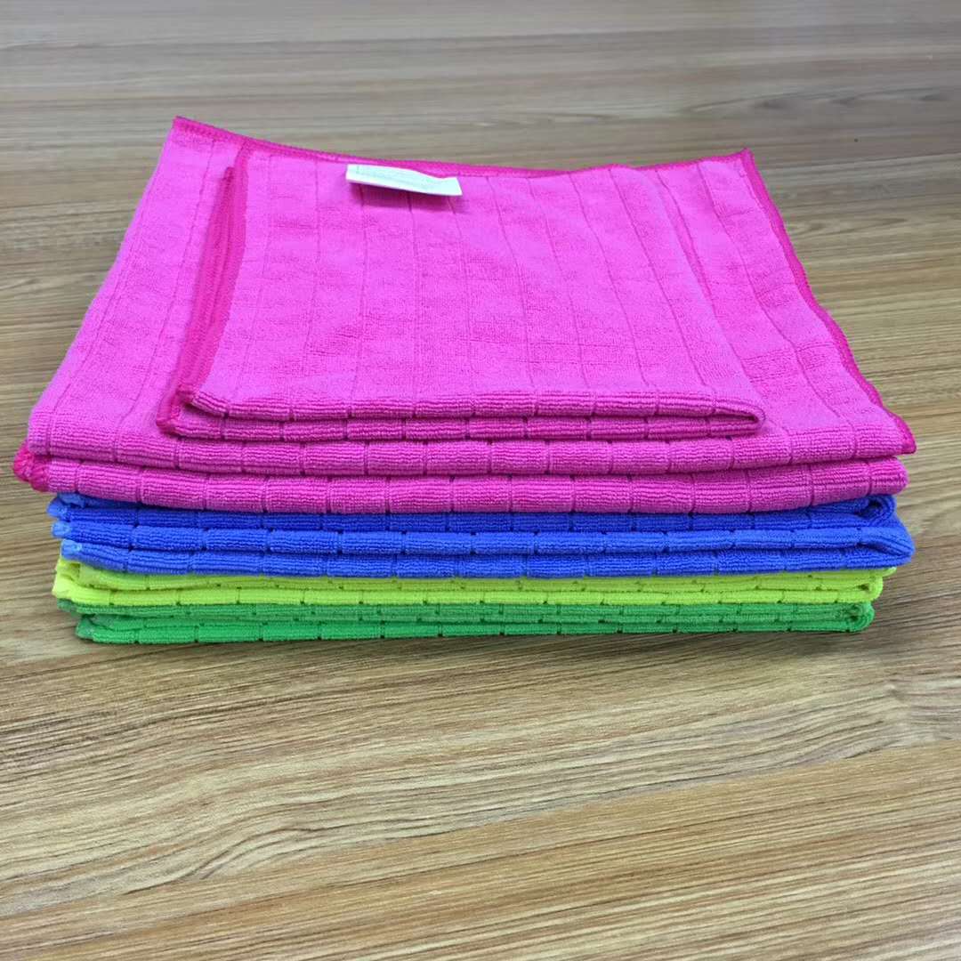 Warp Knitted Check Microfiber Towel